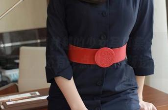模范学院 – 董林越的少女写真集：高清不止是画面，还有一点暗藏的叛逆调调。