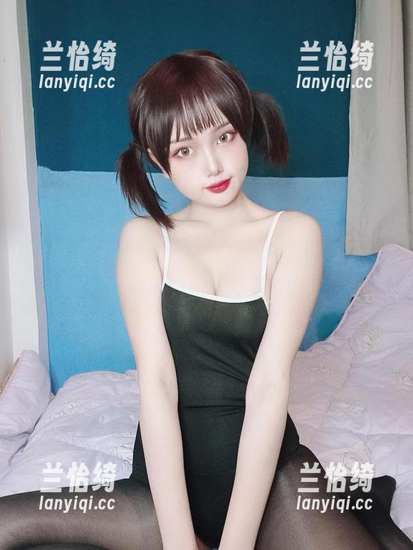 和服里面的炸蛋Boom：最新写真集，谁说和服只能穿得死板？