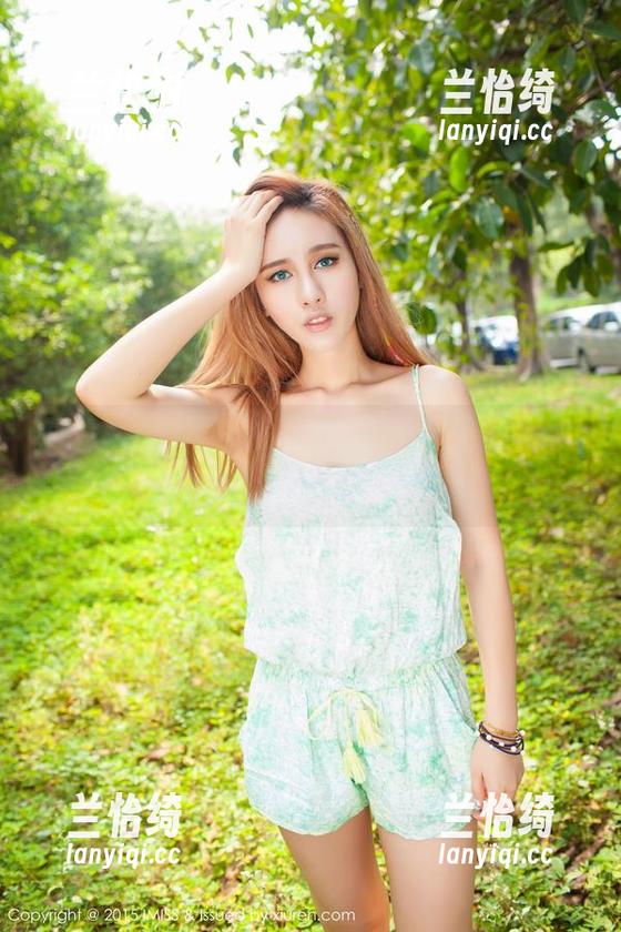 爱蜜社 - 图集一旦打开，莉莉Lily的裸足资源都在无声地喊着‘快来看’