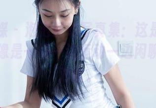 物恋传媒 – 泡泡运动写真集：这是个图包，但也像是一场一边运动一边闲聊的静谧对话。