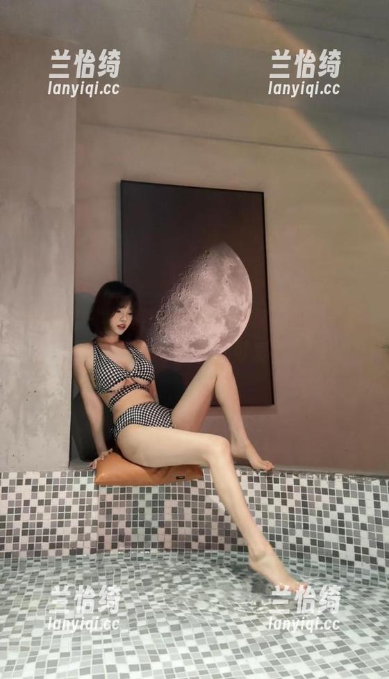 微密圈 - 看琳铛铛的紫色策略，有点儿晕眩，也有点儿可爱
