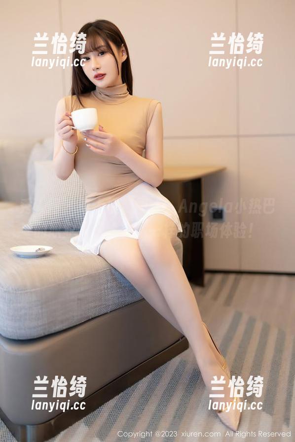 秀人网 - 奉上福利图集，Angela小热巴的职业装，给你不一样的职场体验！