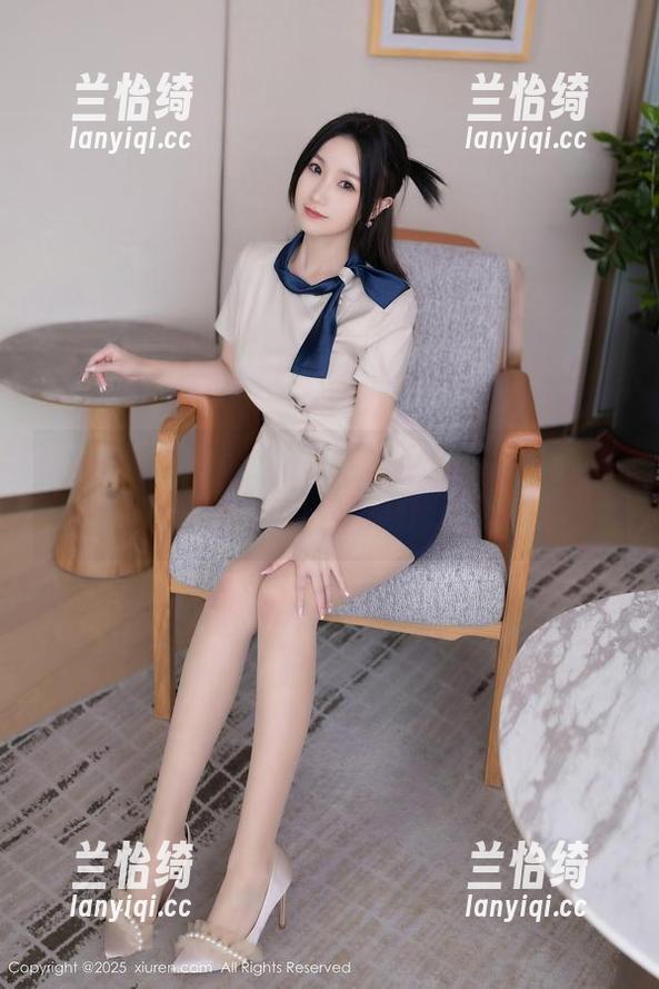 秀人网 - Carol周妍希的美脚更新了，准备好为这“乱入”的腿打call了吗？