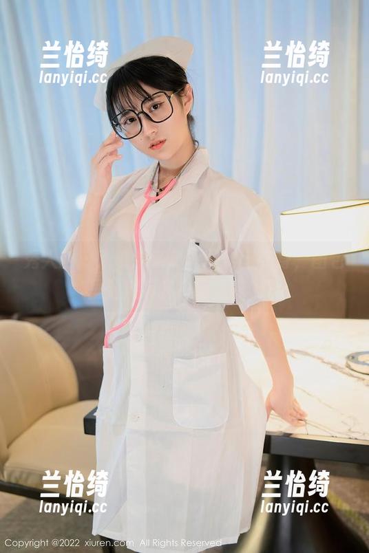 秀人网 - 观看奈奈Fox的护士变身，图包里到底有多少好趣味呢？