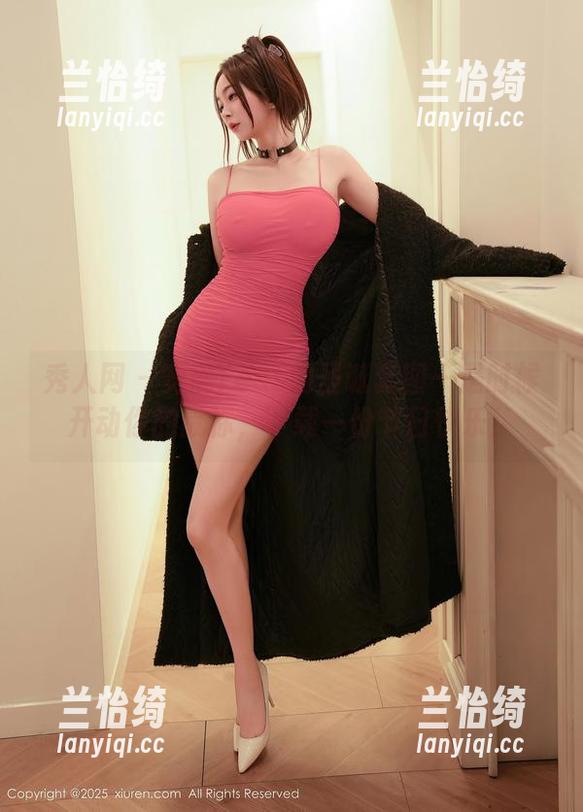 秀人网 - 安妮Tess的圣诞套图—是时候开动你的鼠标，下载一份节日快乐！