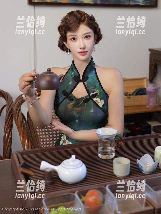 秀人网 - 更新时间到！小樱koko黑白套图，你可能再也不想看到彩色！