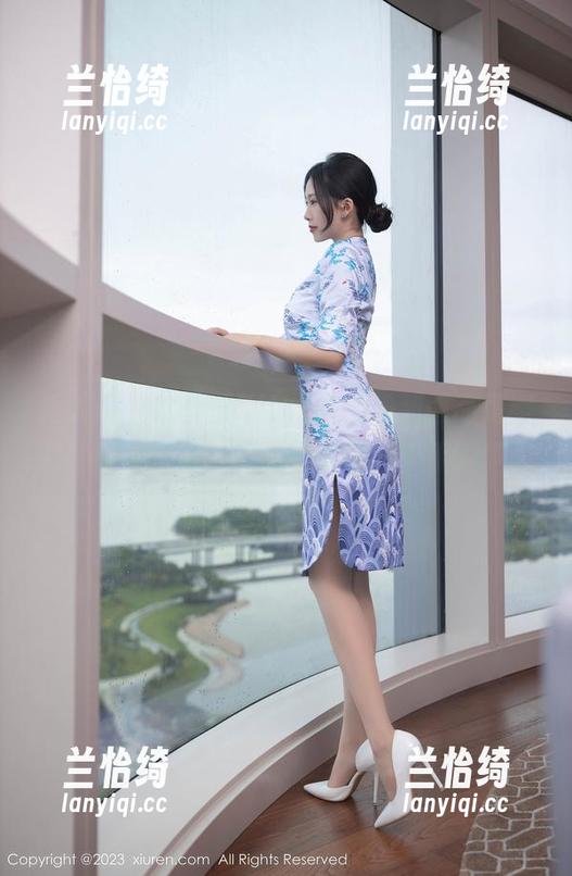 秀人网 - 沈佳熹Kitty星辰的和服高清照片，轻轻一瞥，就像被穿越了千年的梦。