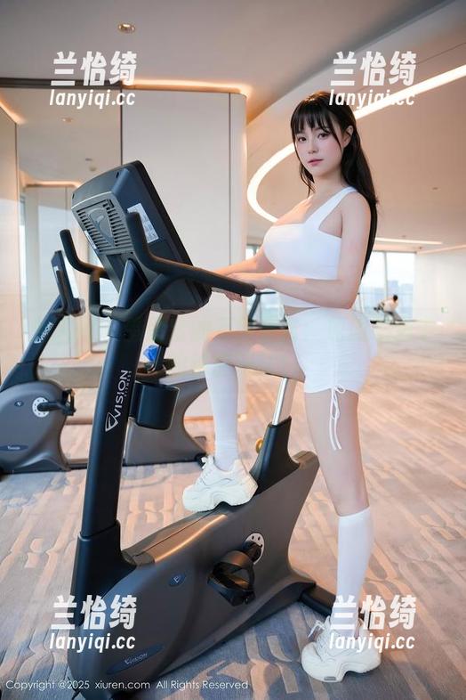秀人网-蛋蛋宝 秀人网 - 蛋蛋宝的不同寻常:原图精选中的秘密玩法!