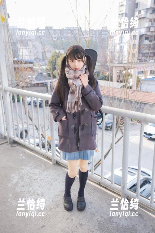 稚乖画册-赤西夜夜 稚乖画册 - 赤西夜夜的初音少女合集,不知道男生们要怎样才会放下手中的手机?
