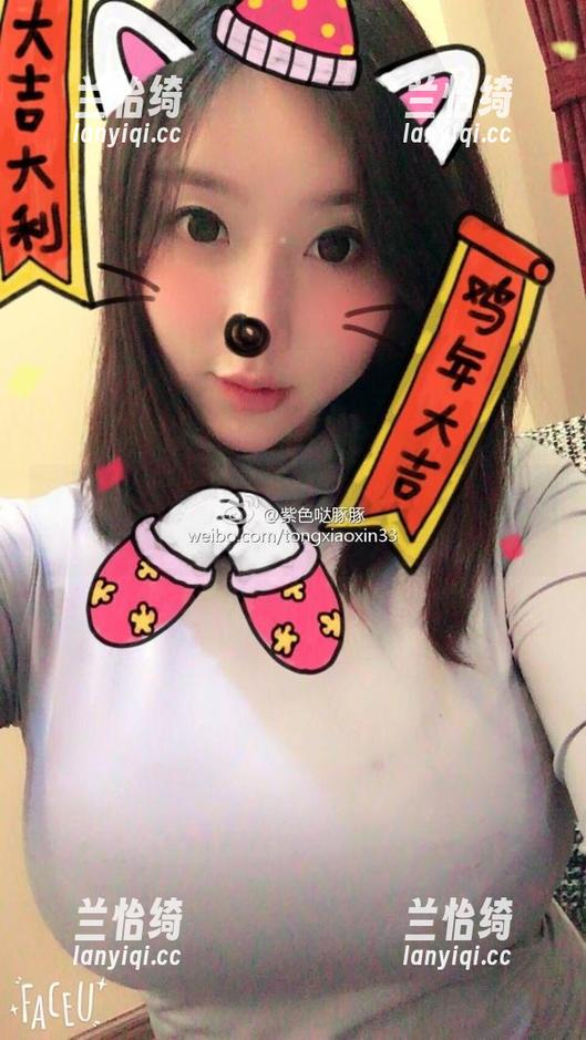 微密圈 - 谁说黑丝不好看？看童小芯的写真就明白了，资源感人至深