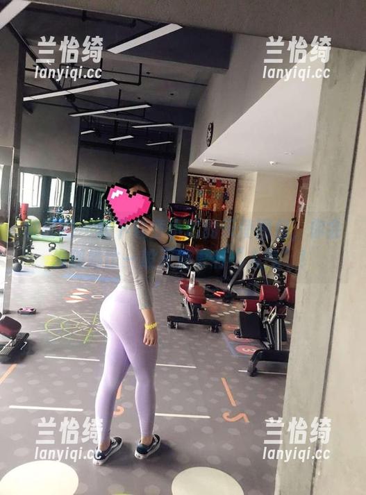 微密圈 - 快下载童小芯的天使图包，你会发现她比一般天使更有“人气”！