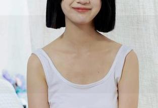 绮梦摄影 – 别只看书了，快来下载蕊蕊海边合集，就算要被晒黑，也得体现出青春的气息呀！