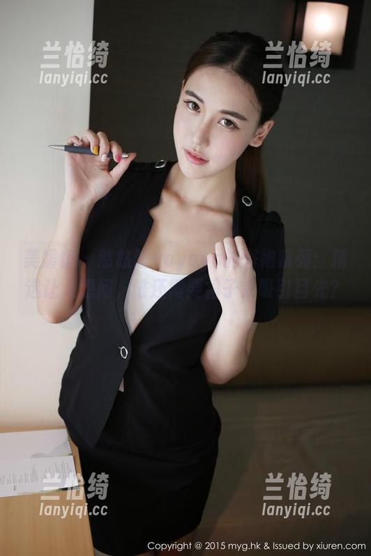 美媛馆 - 悠悠酱yoyoyo的浴袍系列：精选让人想问，谁还需要裙子来吸引目光？