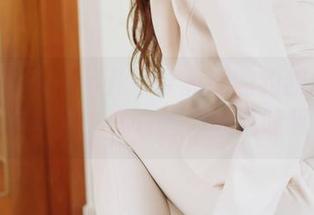 花漾show – 玥儿玥er和她的豹纹丝袜：高清图集，适合给你的猫咪看！