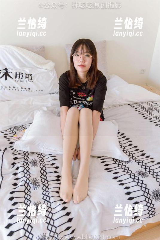 袜啵啵 - 小淳最新作品板鞋，穿得像是在逛街的我，哈哈。