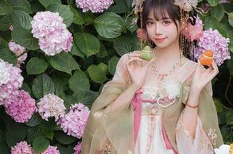 COS金鱼姬成了潮流，贰加六本人还是老实鱼的样子，原图见真章！