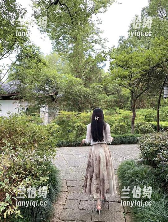 微密圈 - 软妹小九九的私拍车内，难道是为了躲避堵车？图集带你飞一把！